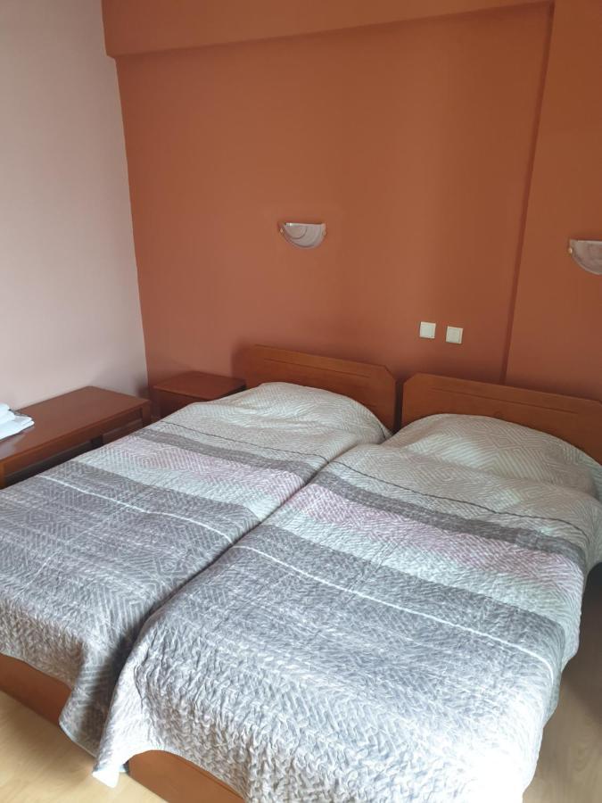 Krystal Hotel Krystallopigi Ngoại thất bức ảnh
