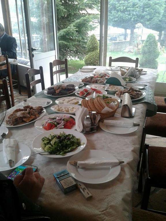 Krystal Hotel Krystallopigi Ngoại thất bức ảnh